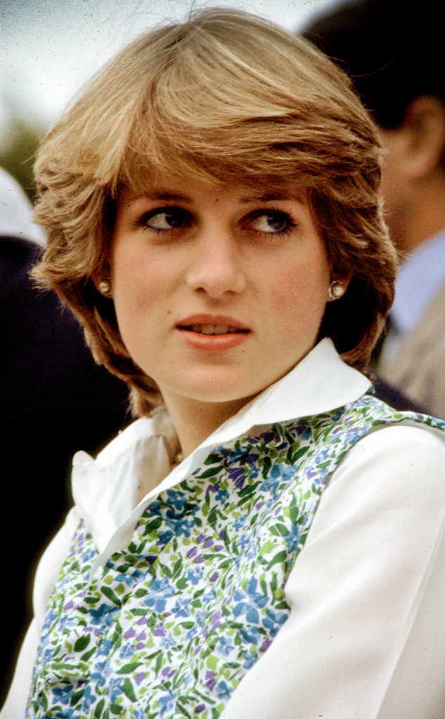 Meet The Crown S Princess Diana E News